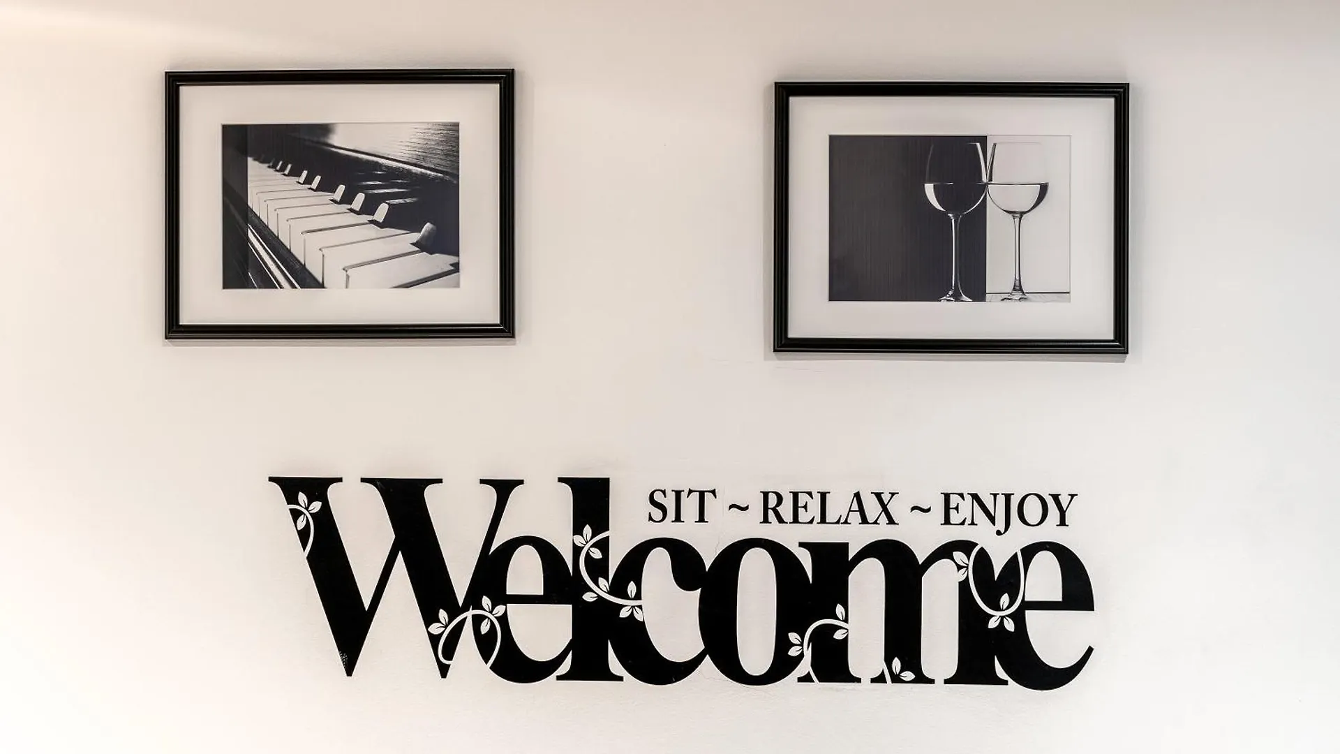 Sweet Dreams At Oktogon Downtown Apartment Budapest
